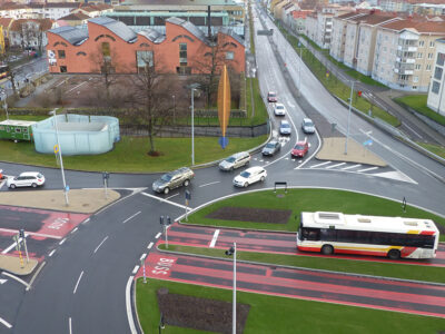 Prioriterad busstrafik i Museirondellen i Jönköping. Foto: PG Andersson